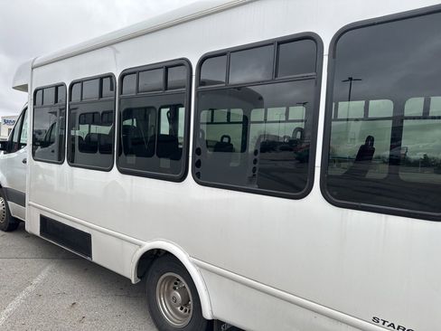 Used 2022 Mercedes-Benz Sprinter 3500 image 11