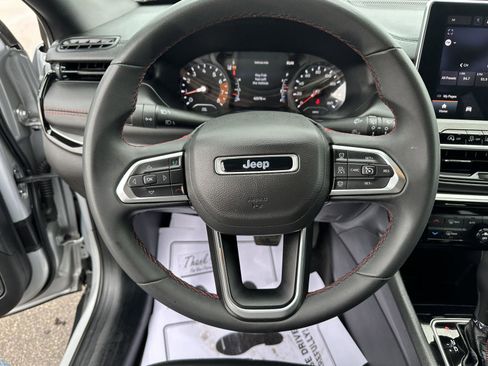 Used 2024 Jeep Compass Trailhawk AWD/4WD image 22