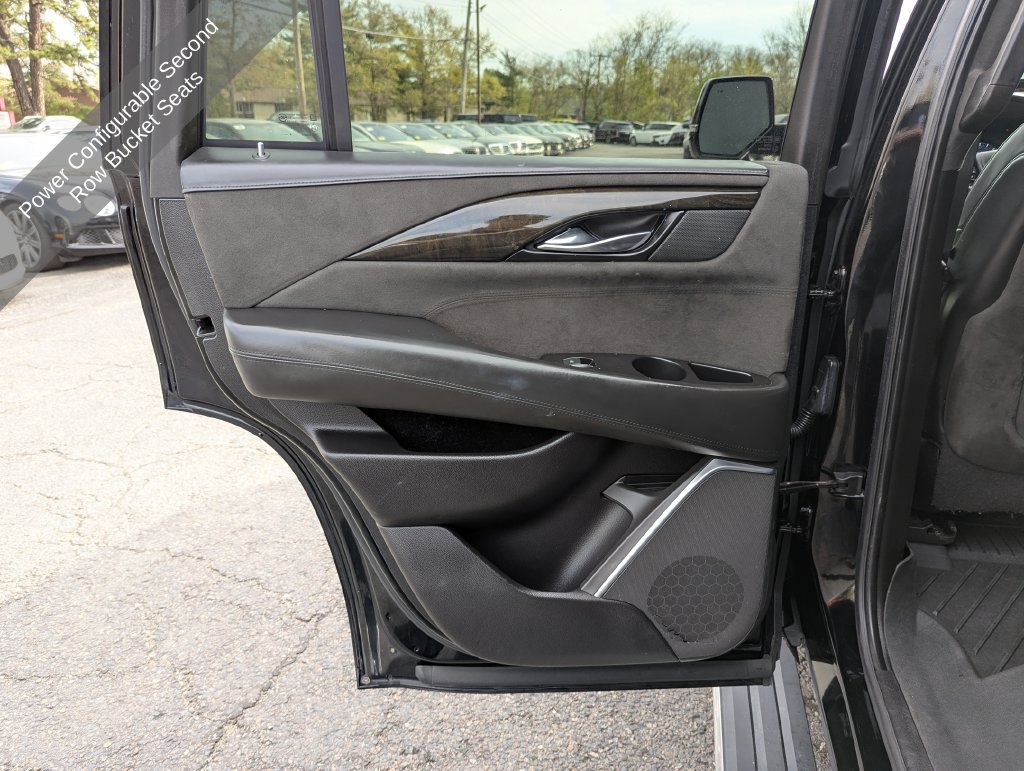 Used 2020 Cadillac Escalade Platinum AWD/4WD image 43