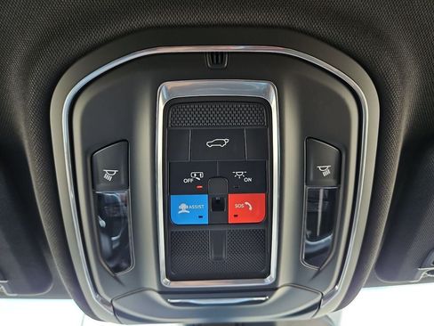 New 2026 Jeep Grand Cherokee Altitude RWD image 27