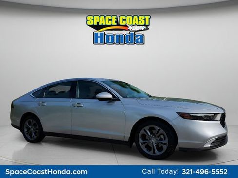 Used 2023 Honda Accord EX image 13