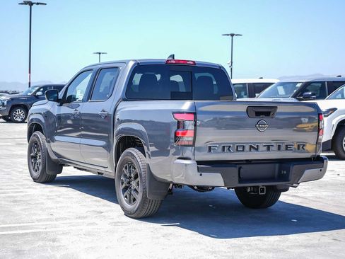 New 2026 Nissan Frontier SV w/ SV Convenience Package RWD image 8