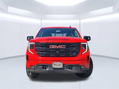 Used 2024 GMC Sierra 1500 Elevation w/ Elevation Premium Package AWD/4WD image 3