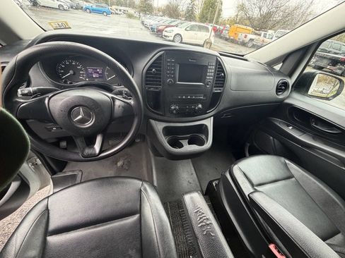 Used 2019 Mercedes-Benz Metris image 13