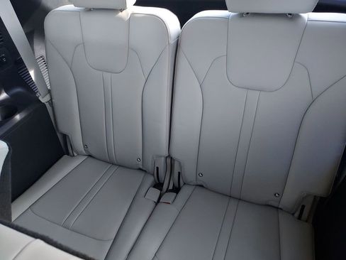 Used 2025 Kia Sorento S w/ Panoramic Sunroof Package image 30