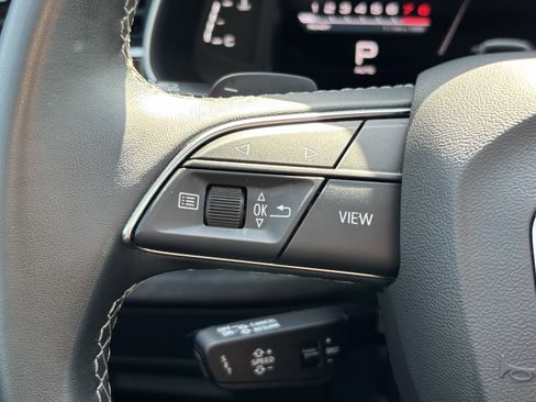 Used 2023 Audi Q8 Premium Plus image 19