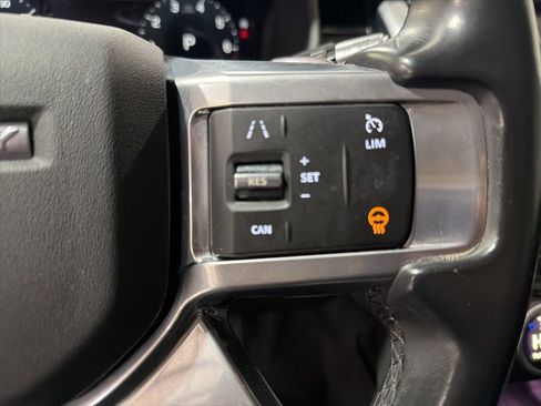 Used 2021 Land Rover Discovery S image 14