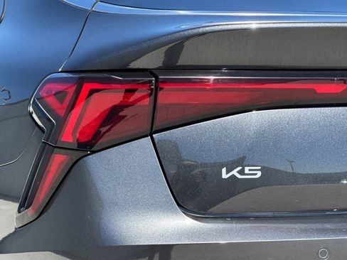 Used 2025 Kia K5 LXS FWD image 12
