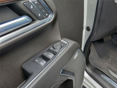 Used 2022 GMC Sierra 1500 SLT AWD/4WD image 21