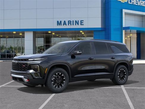 New 2026 Chevrolet Traverse Z71 w/ Enhanced Driving Package image 2