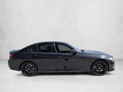 Used 2023 BMW 330i Sedan w/ M Sport Package RWD image 4
