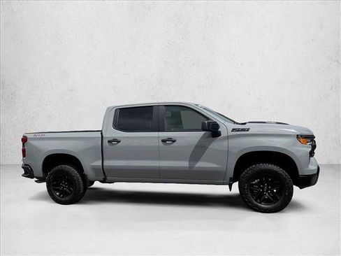 Used 2024 Chevrolet Silverado 1500 Custom Trail Boss w/ LPO, Dark Essentials Package AWD/4WD image 4