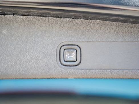 Used 2013 Chevrolet Suburban LTZ AWD/4WD image 12