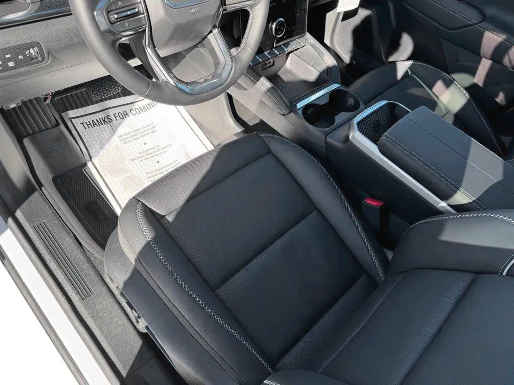 New 2027 GMC Terrain Denali w/ LPO, Floor Liner Package AWD/4WD image 10