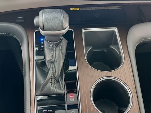 Used 2021 Toyota Sienna XLE w/ XLE Plus Package image 25