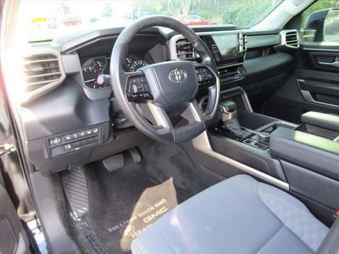 Used 2024 Toyota Tundra SR5 w/ SR5 Convenience Package AWD/4WD image 18