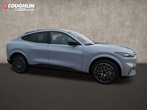 New 2025 Ford Mustang Mach-E Premium image 11