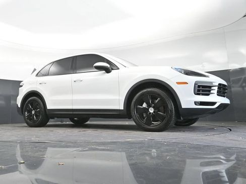 Used 2020 Porsche Cayenne AWD/4WD image 28