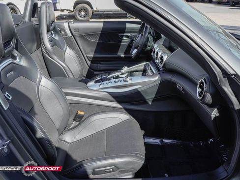 Used 2018 Mercedes-Benz AMG GT Roadster w/ Exclusive Interior Package image 25