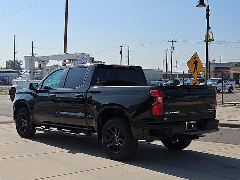 New 2026 Chevrolet Silverado 1500 Custom RWD image 3