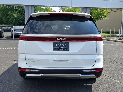 Used 2024 Kia Carnival SX FWD image 8