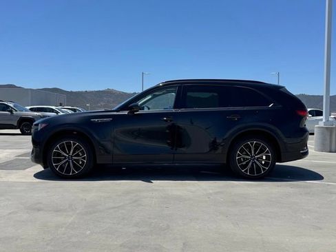 Certified 2025 MAZDA CX-70 Plug-In Hybrid w/ Premium Pkg AWD/4WD image 8