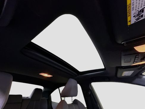 Used 2020 Toyota Corolla SE image 42