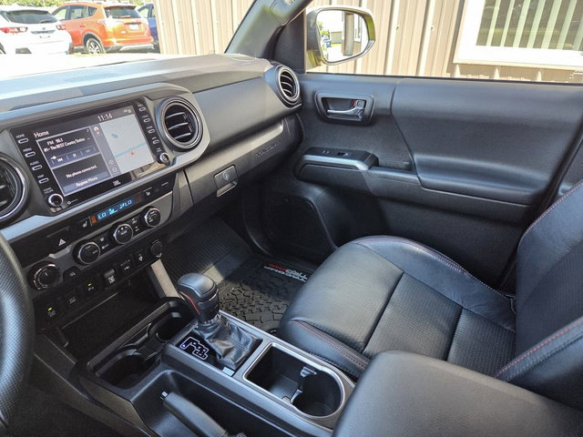Used 2022 Toyota Tacoma TRD Pro AWD/4WD image 22