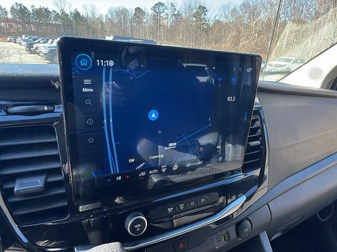 Used 2024 Ford Transit 350 XLT image 26