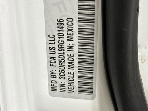 Used 2024 RAM 2500 Big Horn image 27