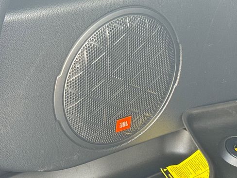 Used 2025 Toyota RAV4 Limited image 9