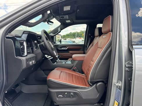 New 2026 GMC Sierra 2500 Denali Ultimate AWD/4WD image 15