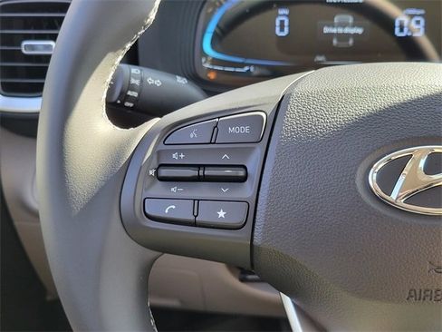New 2026 Hyundai Venue SEL image 5