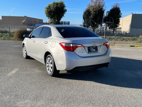 Used 2014 Toyota Corolla LE image 7