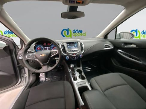 Used 2016 Chevrolet Cruze LT image 27