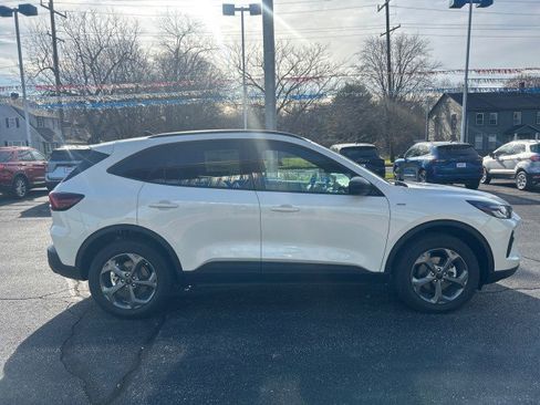 New 2026 Ford Escape ST-Line w/ Tech Pack #1 AWD/4WD image 5