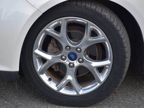 Used 2014 Ford Focus Titanium image 37