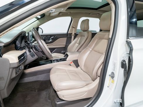 Used 2020 Lincoln Corsair Reserve w/ Equipment Group 201A image 16