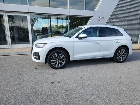 Used 2021 Audi Q5 Premium Plus w/ Premium Plus Package AWD/4WD image 1