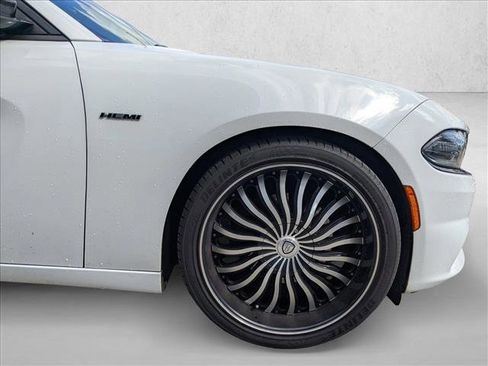 Used 2018 Dodge Charger R/T w/ Beats Audio Group image 8