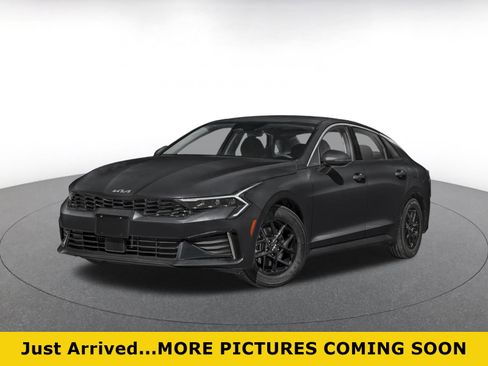 Used 2025 Kia K5 LXS FWD image 1