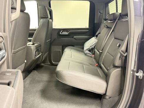 New 2026 GMC Sierra 2500 SLT w/ SLT Premium Package image 21