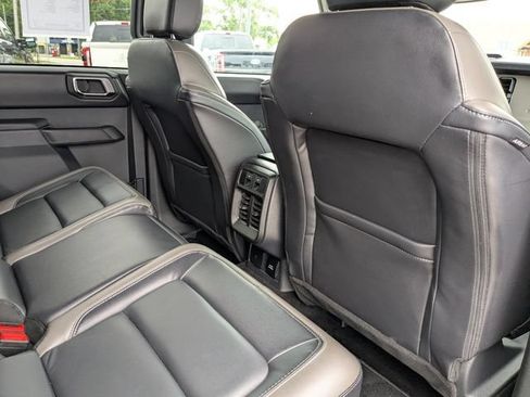Used 2025 Ford Bronco Outer Banks AWD/4WD image 16
