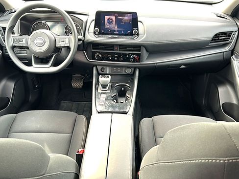 Used 2024 Nissan Rogue S image 20