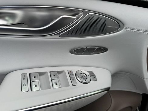 Certified 2026 Genesis GV70 2.5T Advanced AWD/4WD image 16