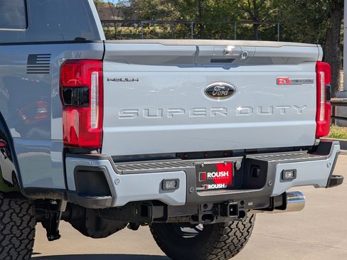 New 2026 Ford F250 Lariat w/ Black Appearance Package AWD/4WD image 6