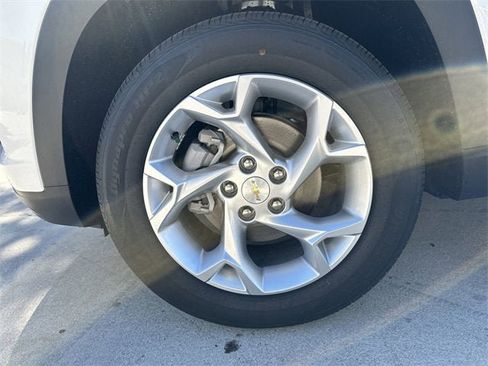 New 2026 Chevrolet Trax LS w/ LS Convenience Package image 19