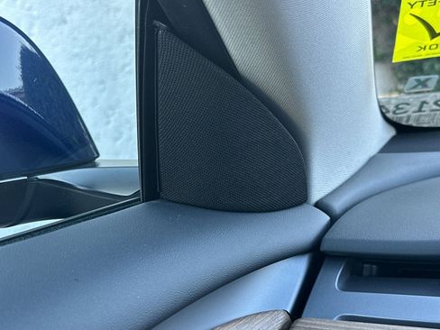 Used 2022 Tesla Model 3 image 25