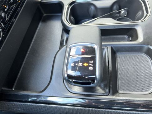 Used 2023 Chevrolet Silverado 1500 ZR2 w/ Technology Package image 15