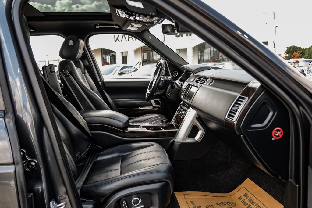 Used 2016 Land Rover Range Rover Supercharged AWD/4WD image 32